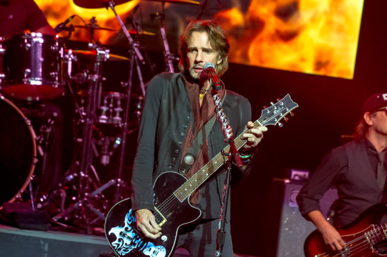 LIVE PHOTOS: Rick Springfield // Niagara Falls, Canada