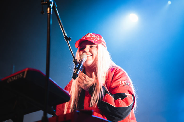 LIVE PHOTOS: Tones And I // Los Angeles, CA