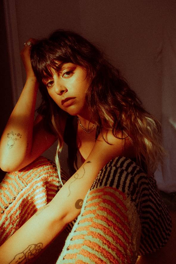 WENS Releases Two Spooky Tracks “sad sad” and “giant bat”