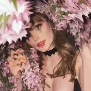 SHIRA comes into her own with “LA LA LA”