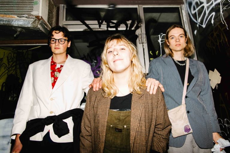 FanClubWallet talk being multi-talented, championing shitty gear, and an upcoming debut album