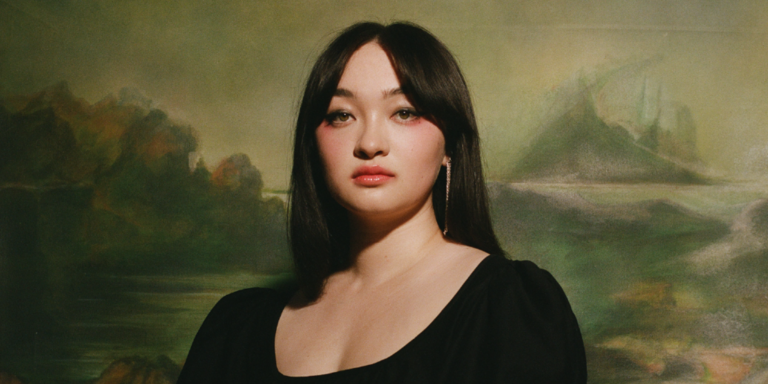 mxmtoon begins a new era with her new single “mona lisa” along with North American tour dates