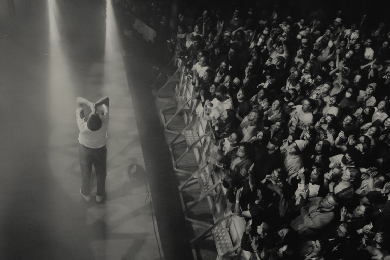 mehro ignites the stage for half•alive to shine with passion and boundless energy in Columbus, OH