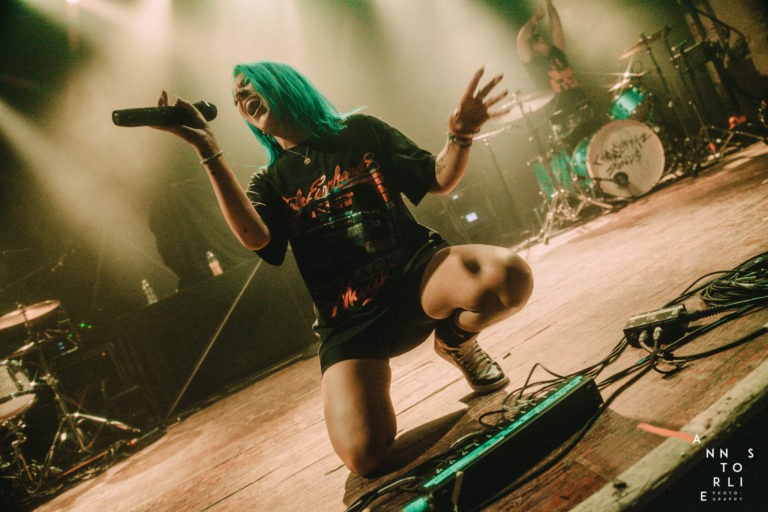 Charlotte Sands makes fans feel Special in Chicago