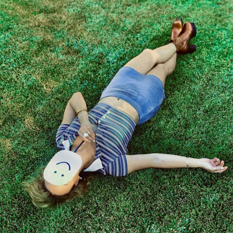 Space Nat puts on a “Happy Face” on new single