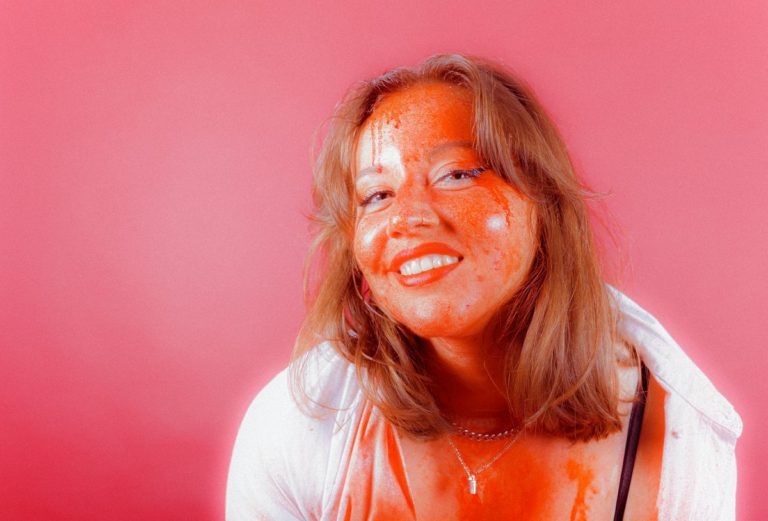 Bexx comes back with a killer new single, “Prettier”