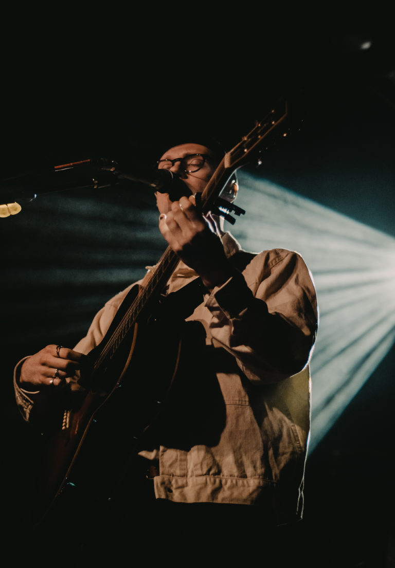 Novo Amor Makes a Stunning Return to Nashville