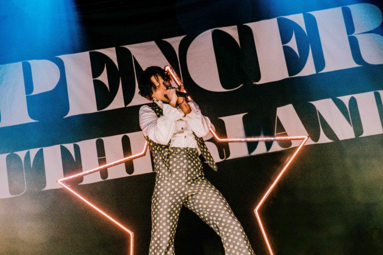 Spencer Sutherland brings “The In His Mania” tour to NYC