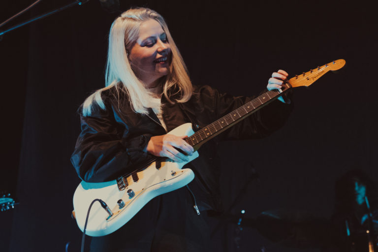 Alvvays kick off their UK & Europe tour in London