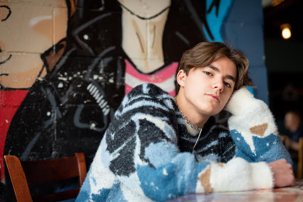 Kid Prexy leans into instrumental roots with soul-striking ukulele track “Shooting Star”