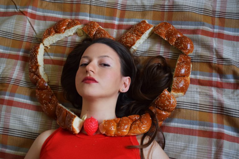 Noxi shares her lighthearted take on love in “Sandwich Song”