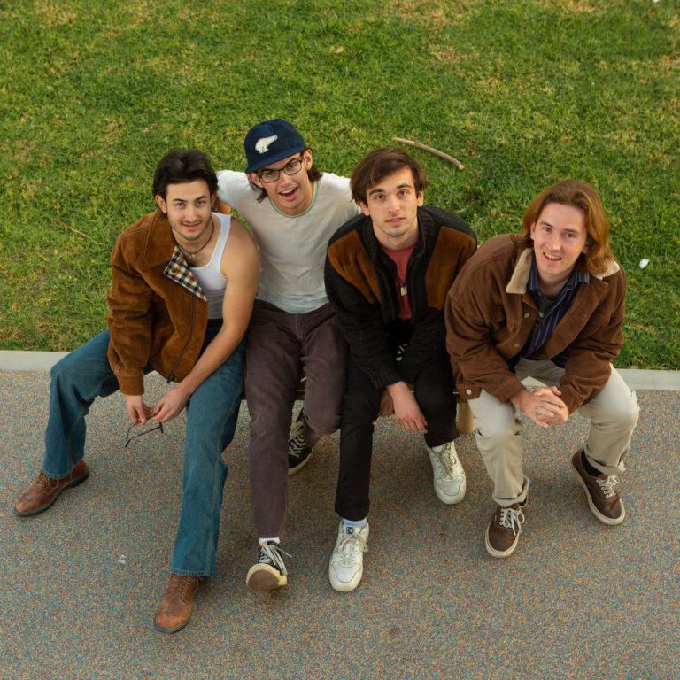 Rose Avenue drops their first summer single “spaceship”