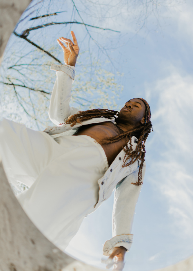 Evan Hannah goes above and beyond with his essential Pop sound; Debuts “My Body is Holy: words, songs, and Hymns for the inner child” on 11/26