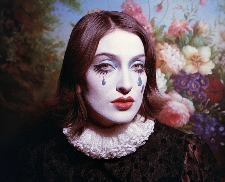 R E L Embraces Her Inner-Voice on “Intuition”