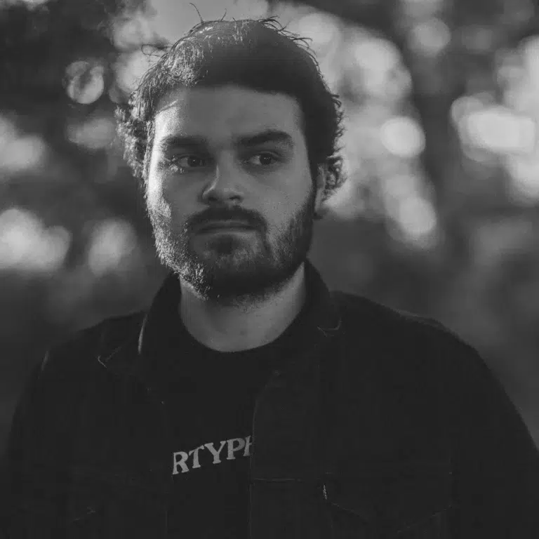 Dylan Ray shakes up his sound on “Weightless”