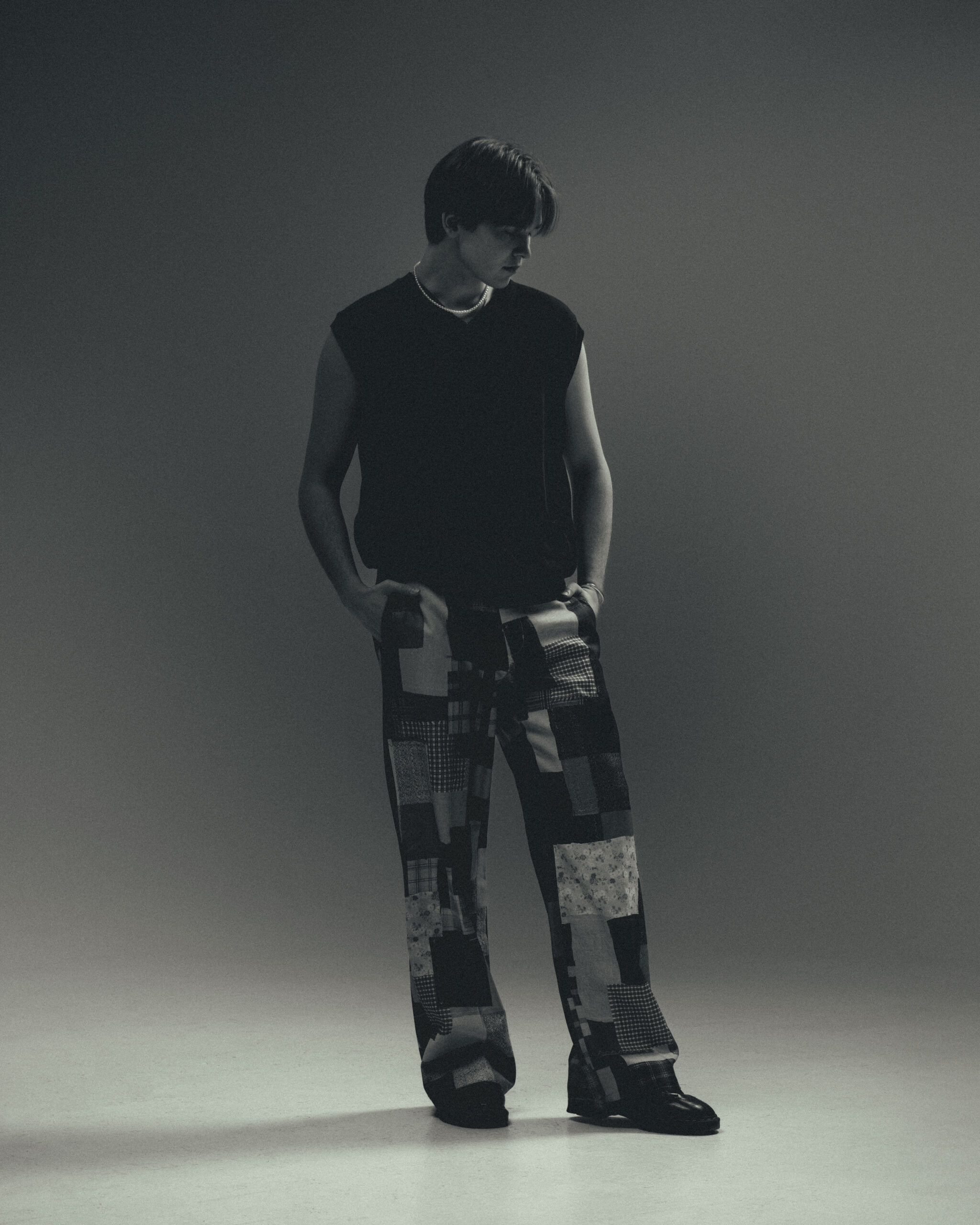 トップス Noel NOEL is taking accountability in “Flowers at a Funeral