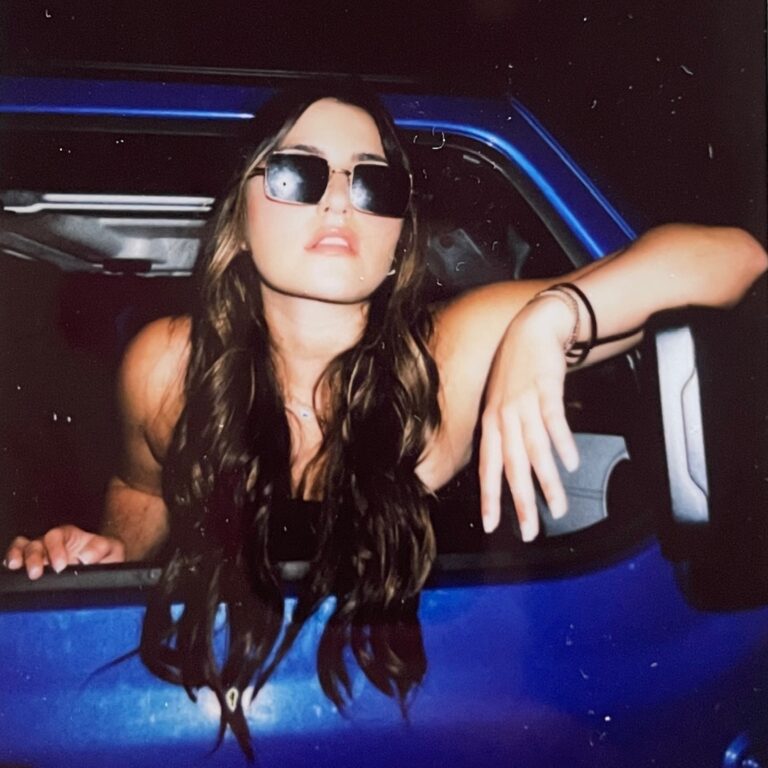 Julia Raye refuses to “Give You Up” on new single