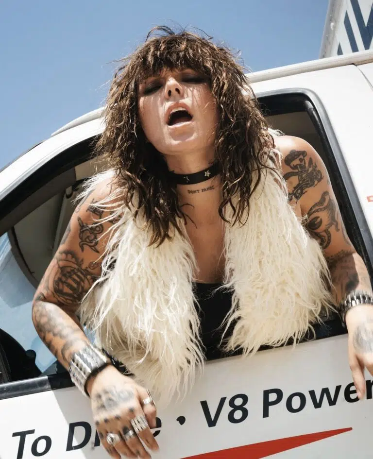 lauren sanderson » // MELODIC Magazine