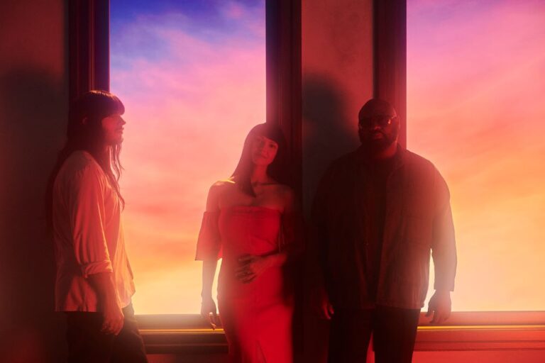 Khruangbin announces they will be performing at Gunnersbury Park in August of 2025