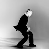 Tom Odell won’t give up on love in “Don’t Let Me Go”