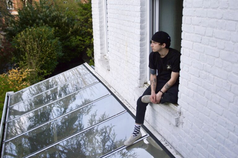 MarMar’s “Walking on Water” featuring SMOORIBA sets a precedent for new EP