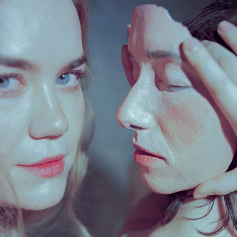 Daisy the Great unleashes imaginative new album, ‘The Rubber Teeth Talk’