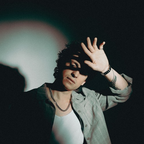 Drew Elliott releases new single “I Hope I Never Leave Your Mind”