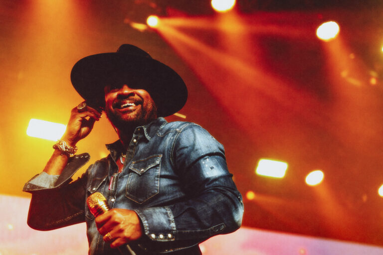 Shaggy Brings the Party To Toronto’s History