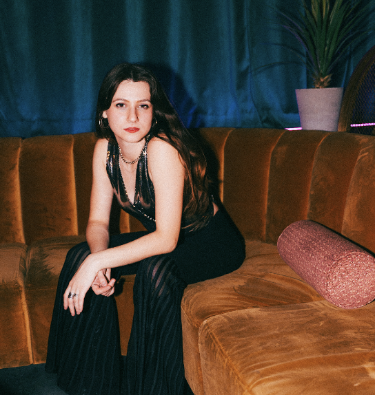 goodheart explores the bittersweet and the beautiful on debut EP “Blue and Other Colours”