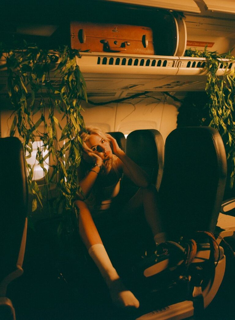 Felicity gives us details about her sophomore EP, ‘4PM in the Morning,’ a project that aims “to be more self-aware and self-critical” than her last