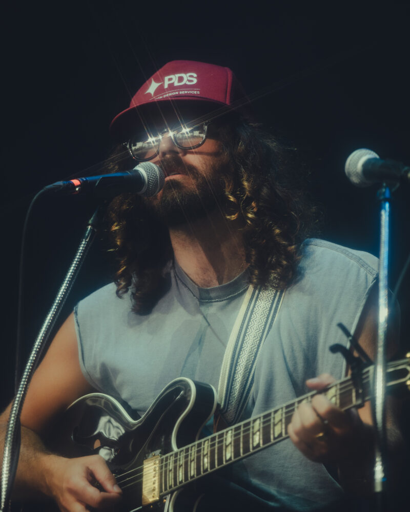 She Was Mine: A Heartfelt Acoustic Tribute, image size:800x1000