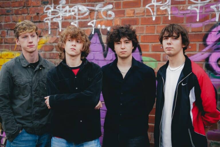 Manchester’s breakout band Florentenes drop “Think Twice”