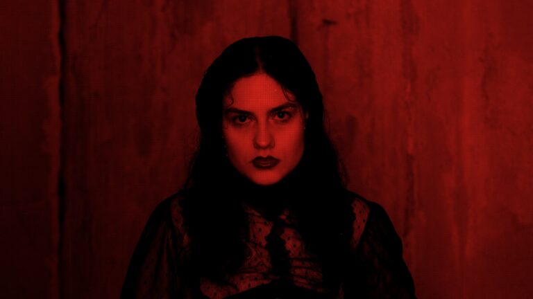 CARRIE ABYSS delivers a modern myth on new EP ‘Hey, Sinner’ — EP Review