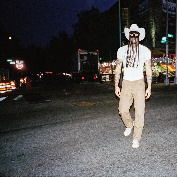 Orville Peck reveals next EP ‘Appaloosa’ and releases new single “Drift Away”