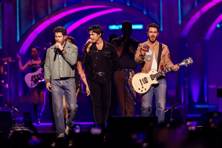 New Jersey’s Prudential Center introduces photo display tribute to the Jonas Brothers