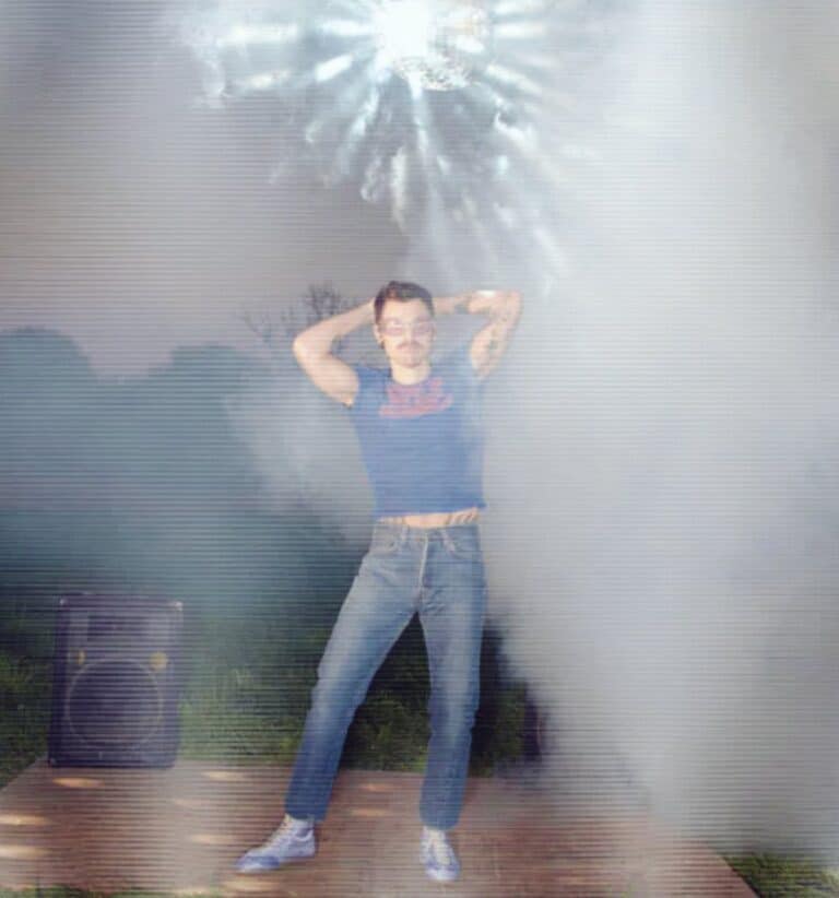 Harry Styles officially comes out of retirement with latest song “Aperture”