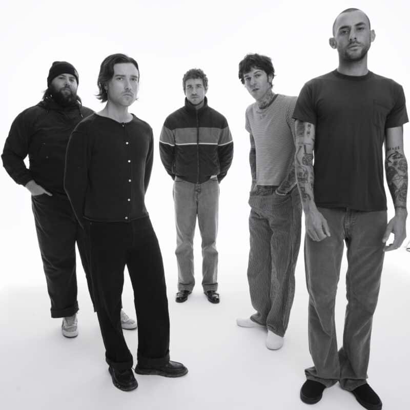 The Neighbourhood release deluxe album, announce additional tour dates 1