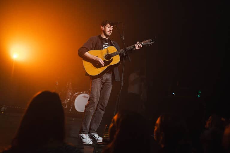 Michael Marcagi delivers an intimate, unforgettable performance in Prague