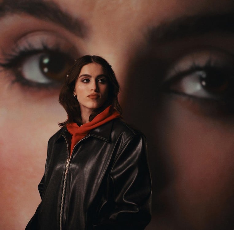 Ally Salort embraces a fresh start with “I’ve Never Met Her”