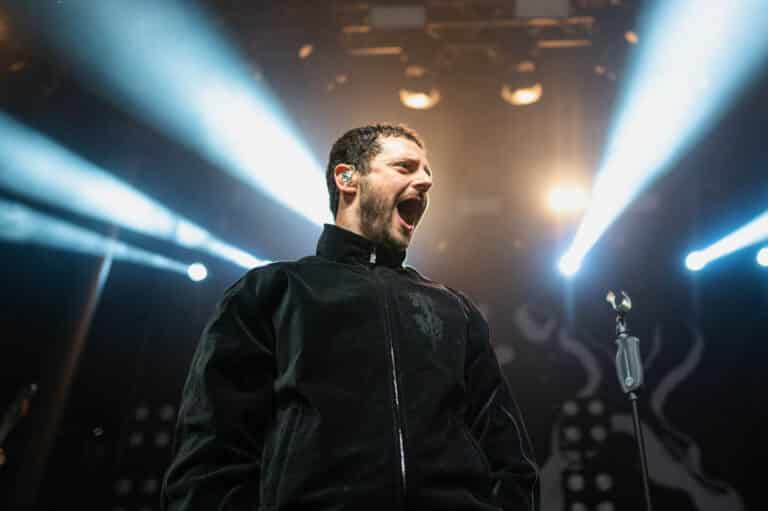 grandson fires up Prague’s SaSaZu with an electric performance