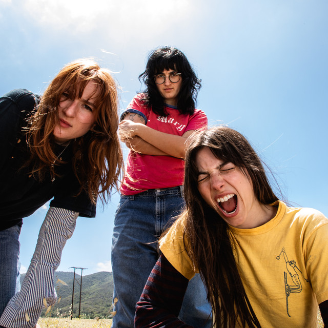 Kid Sistr embraces grunge-pop in new single “Maniac”